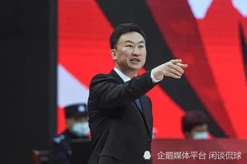 公交车强摁做开腿呻吟h
